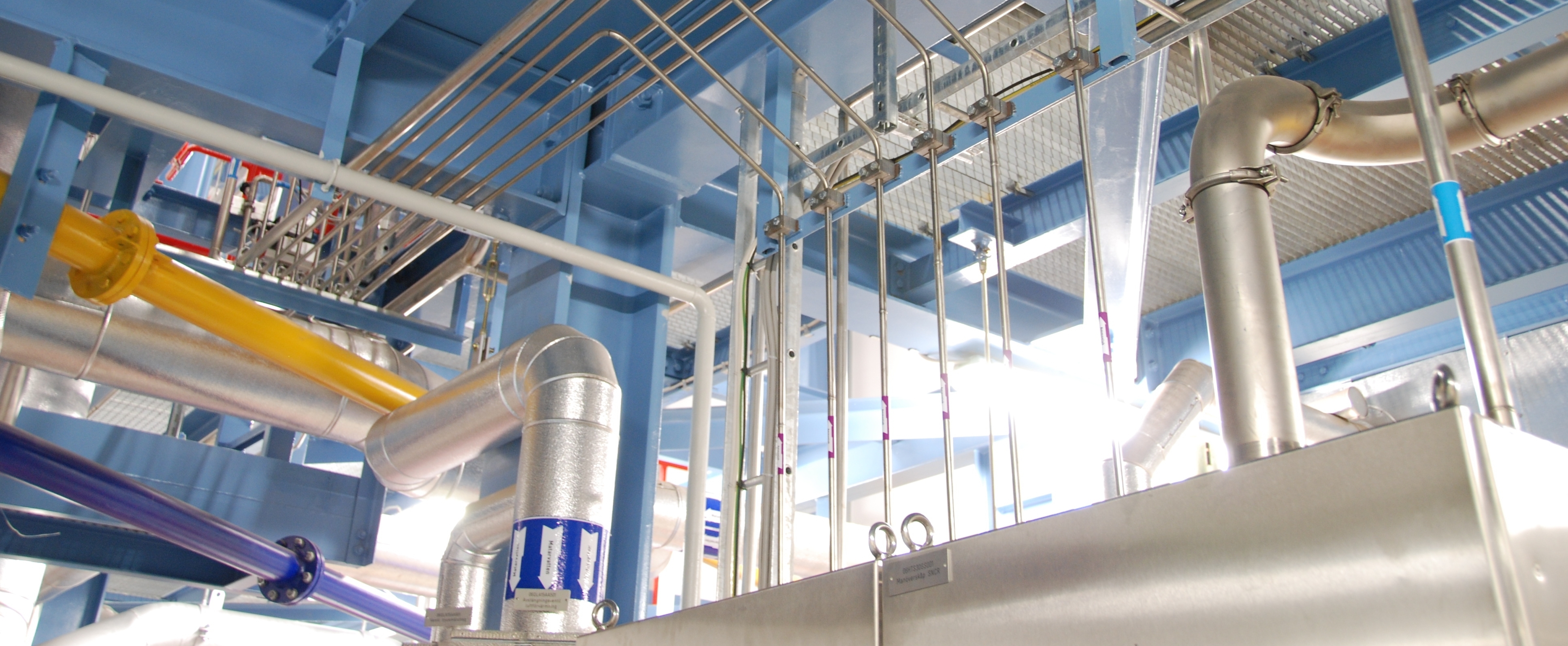 Industrial insulation and metal cladding products